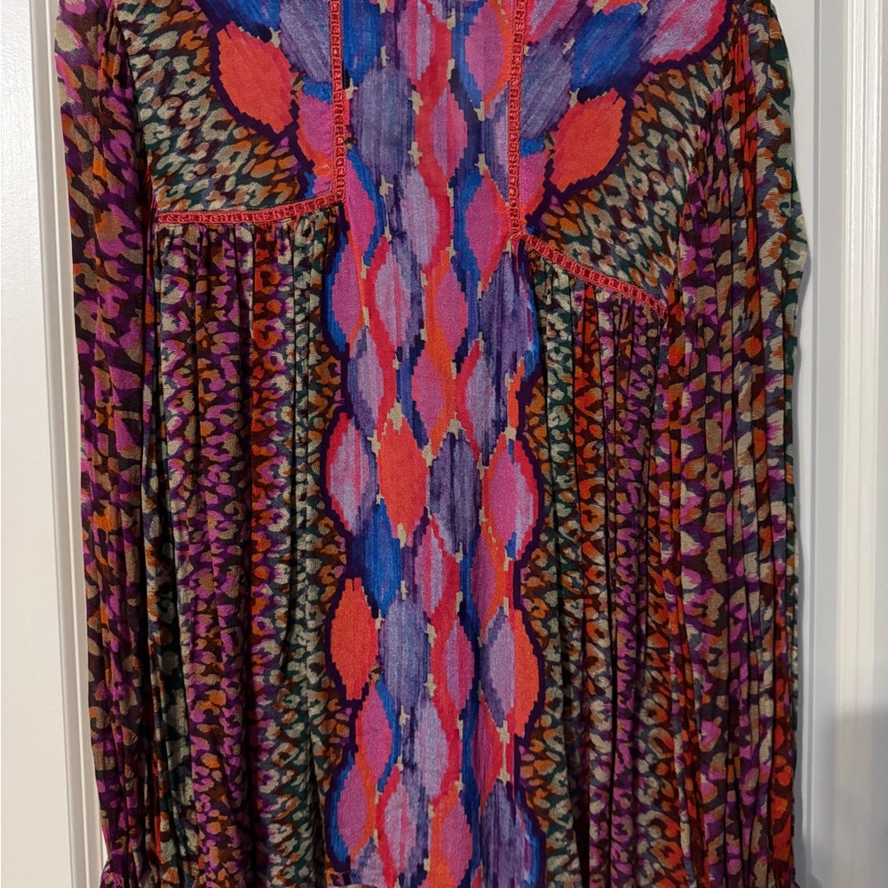Colorful Patterned Women's Blouse